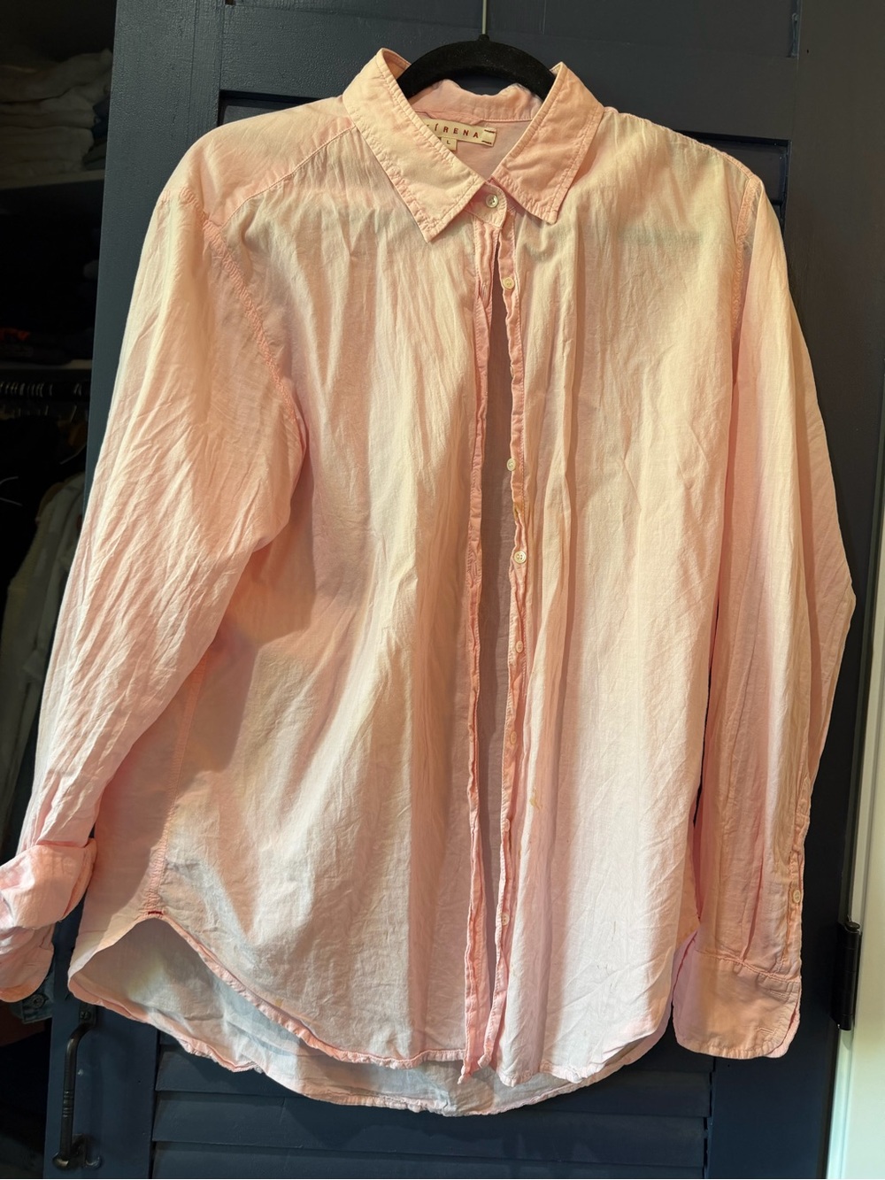 XiRENA Pale Pink Button-Down Shirt